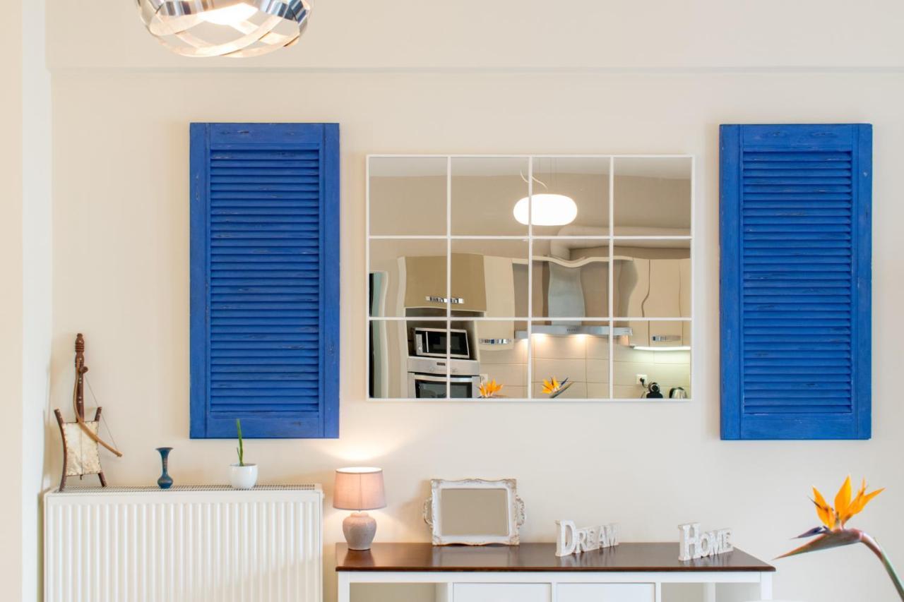 Leilighet Blue Iris: Stylish Just 10 Minutes Walk From Old Town Chania *