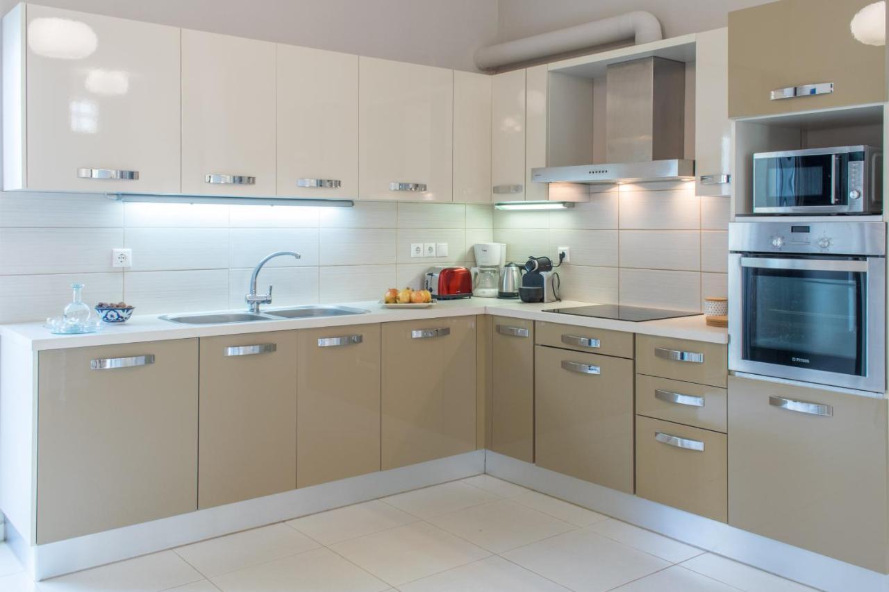 Leilighet Blue Iris: Stylish Just 10 Minutes Walk From Old Town Chania Khania