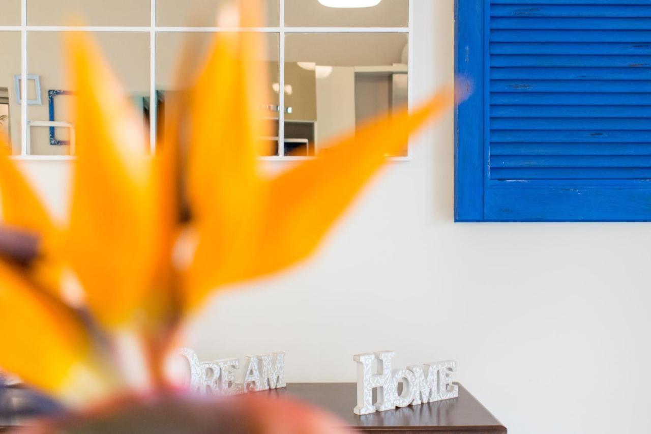 Blue Iris: Stylish Just 10 Minutes Walk From Old Town Chania Leilighet