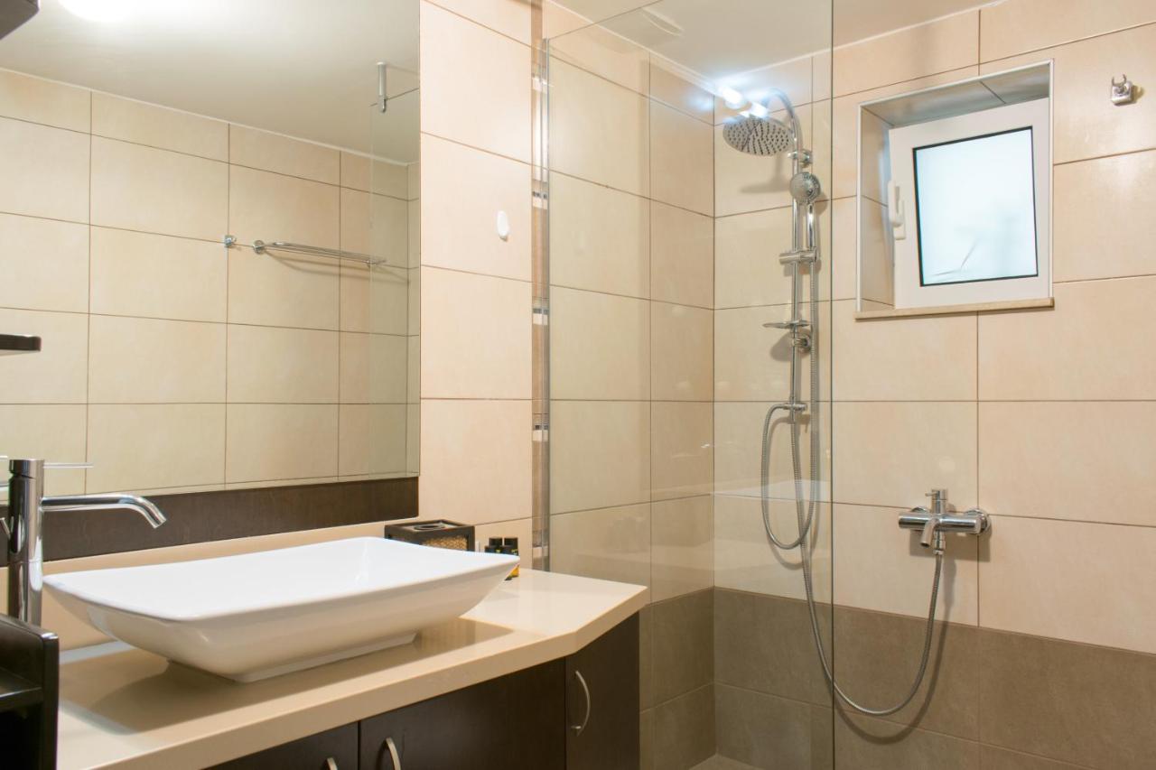 Lägenhet Blue Iris: Stylish Just 10 Minutes Walk From Old Town Chania *